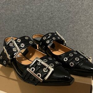 Steve Madden Women’s Graya Flat, Black